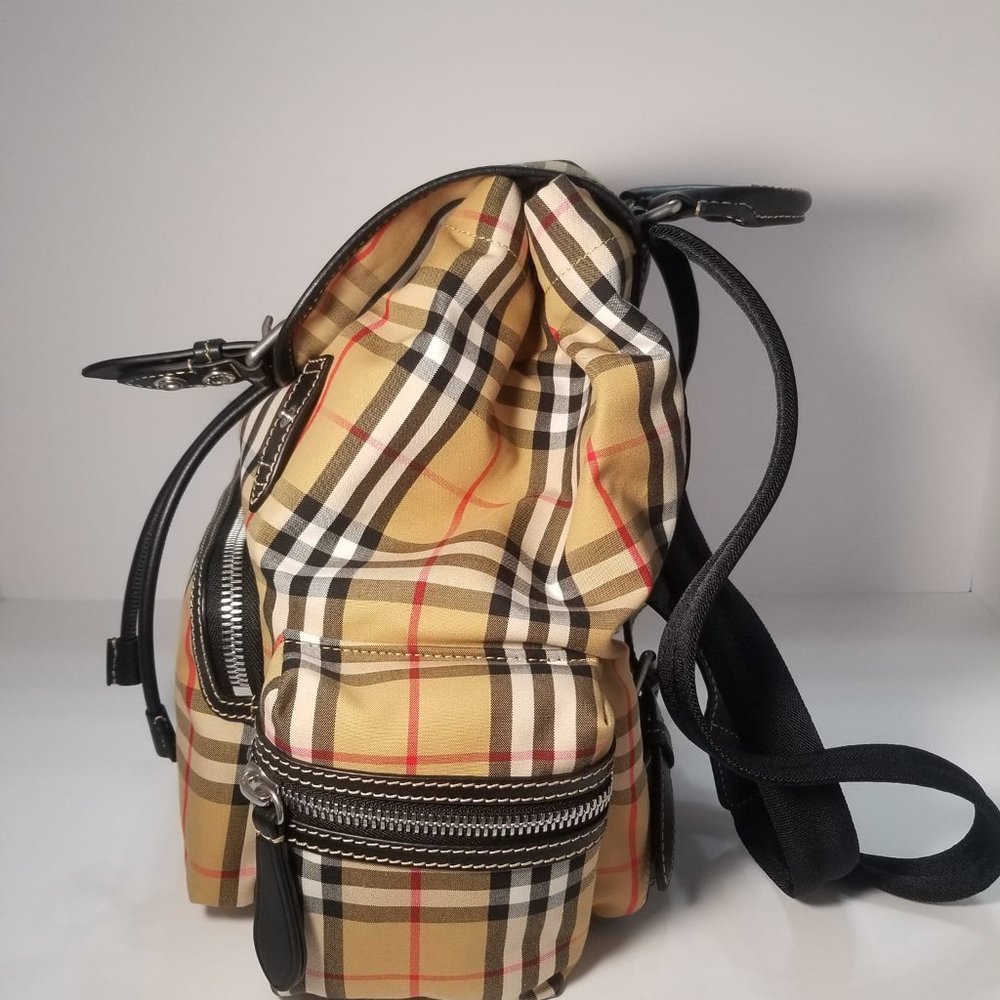 NWT Authentic Brand New BurBerry Medium Rucksack In Vintage Check Nylon - Picture 3 of 13